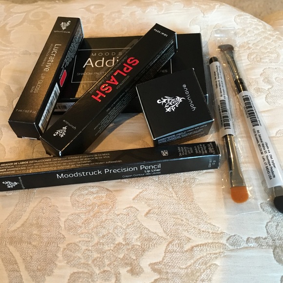 Wowza!!! All younique makeup check it out!!! - Picture 3 of 7